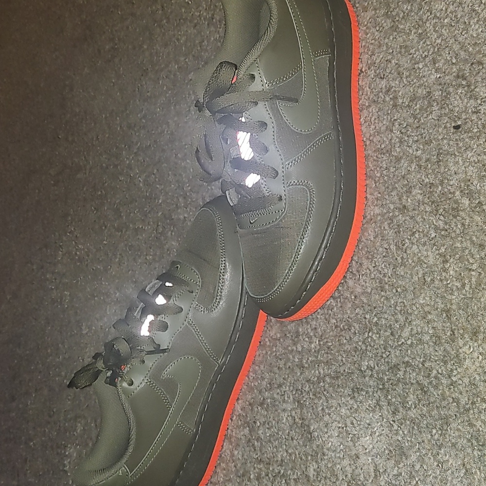 Nike Air Force 1 '07 LV8 Olive Green Orange